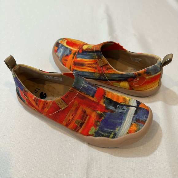 UIN Shoes - UIN Slip On Sneakers Women’s US 9 EU 41 Colorful Abstract Print Shoes
